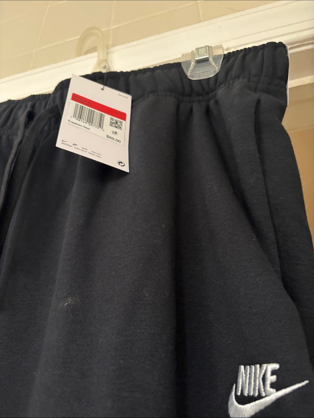 Nike Black Kids Fleece Joggers with White Swoosh - Picture 2 of 3
